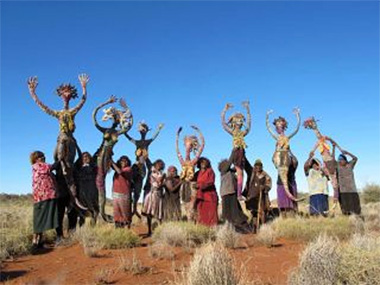 SONGLINES – TRACKING THE SEVEN SISTERS